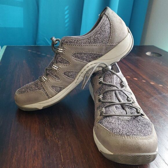 Dansko lightweight Hiker/Water trail adventures sneaker  6.5 - Picture 1 of 10